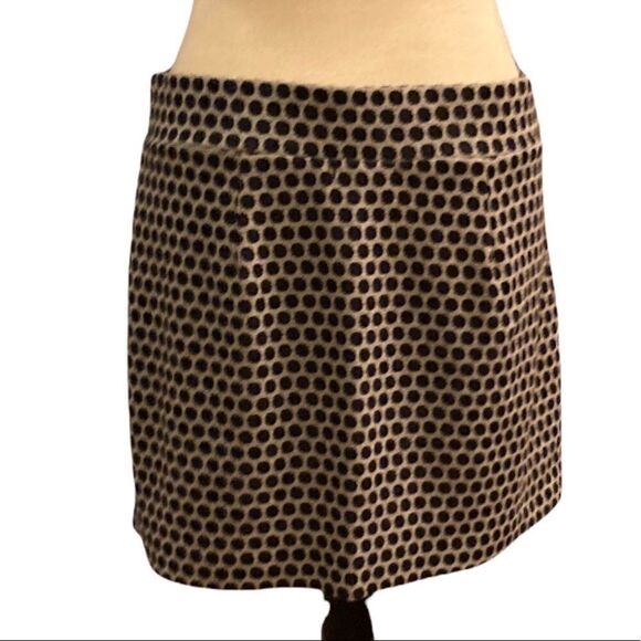 Gap
beige and navy polka dot skirt, size S - Picture 2 of 7
